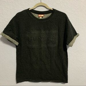 Hunter Men’s Dark Gray Embossed Logo Short Sleeves Tee